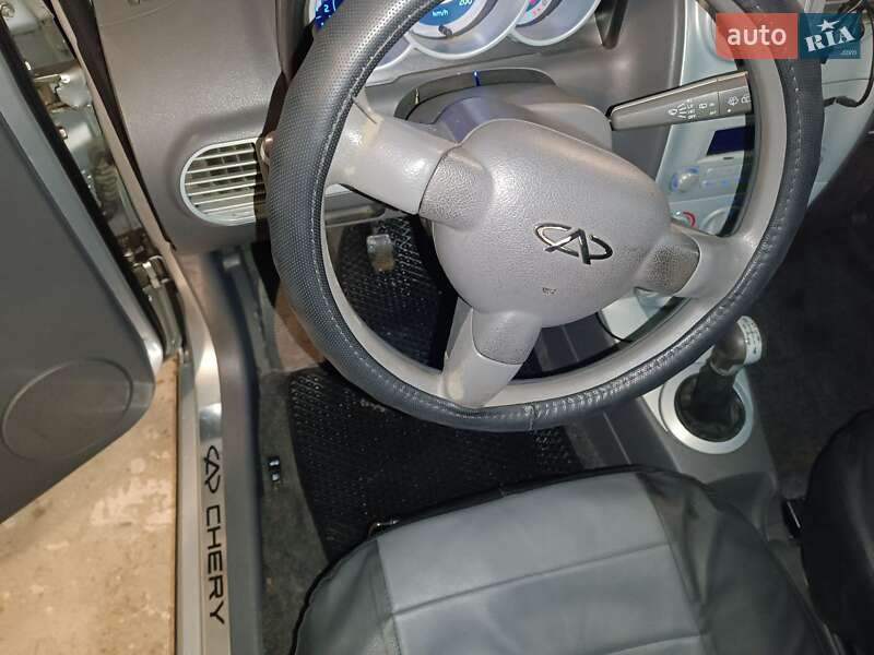 Хэтчбек Chery Kimo 2011 в Кривом Роге