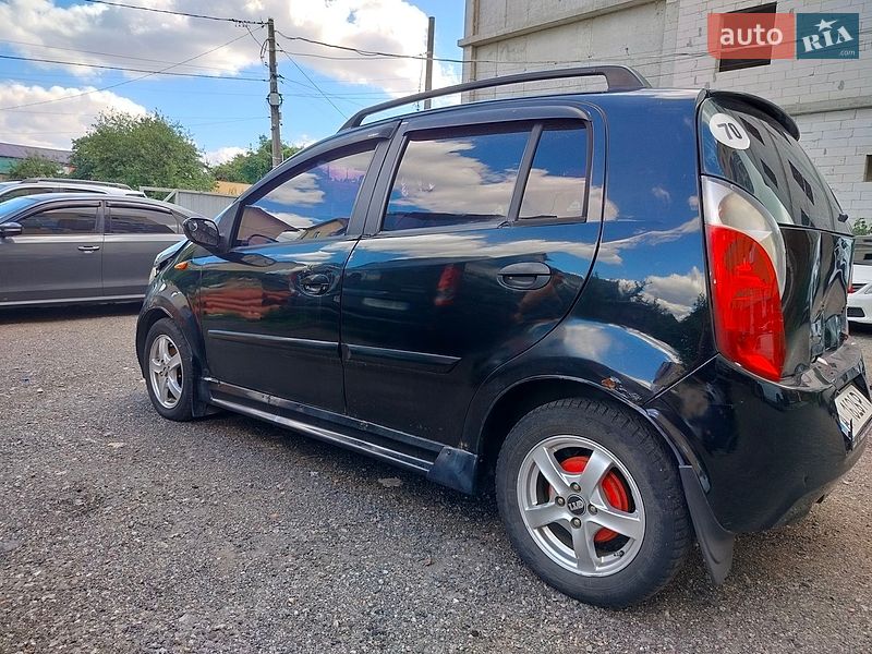 Хэтчбек Chery Kimo 2011 в Киеве фото 5 Хэтчбек Chery Kimo 2011 в Киеве
