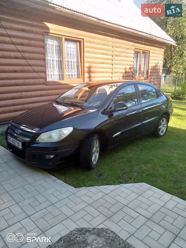Седан Chery M11 2012 в Рахове