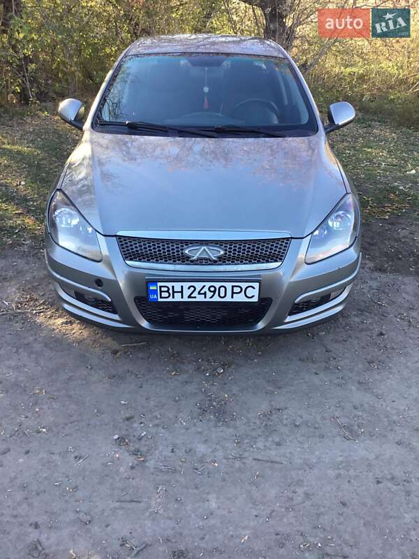 Седан Chery M11 2010 в Окнах
