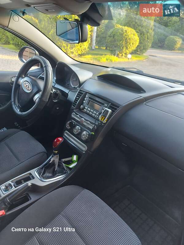 Седан Chery M11 2011 в Макарове
