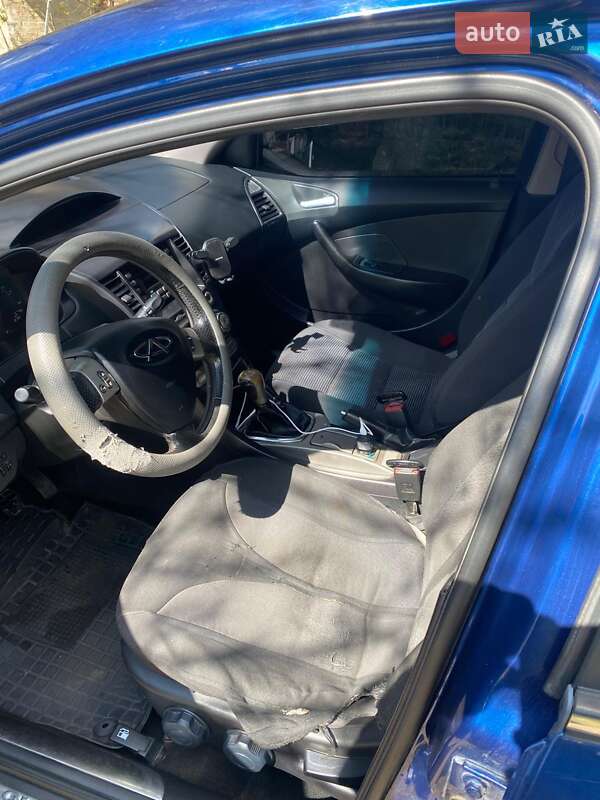 Седан Chery M11 2010 в Славянске