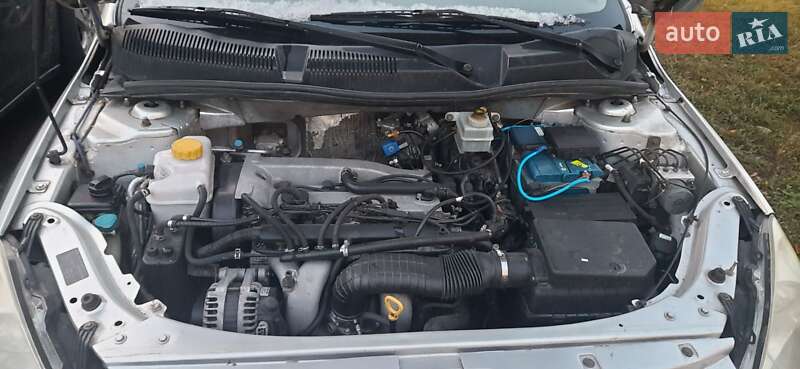 Седан Chery M11 2011 в Нетешине