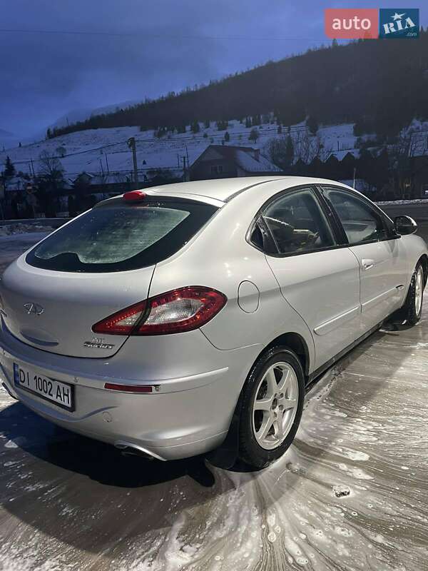 Седан Chery M11 2011 в Мукачево