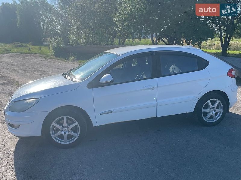 Седан Chery M11 2011 в Барышевке
