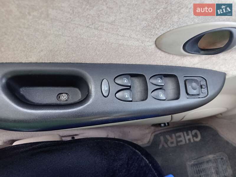 Хетчбек Chery QQ 2011 в Татарбунарах фото 3 Хетчбек Chery QQ 2011 в Татарбунарах