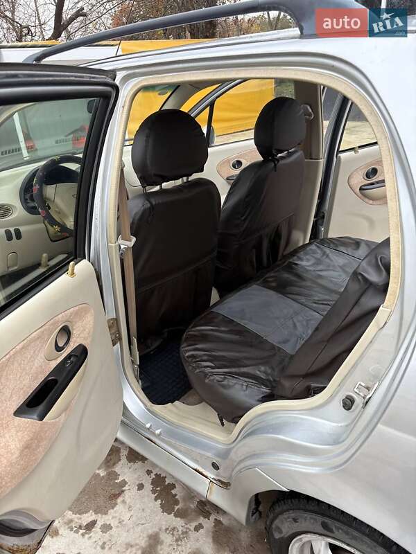 Хетчбек Chery QQ 2012 в Кролевці фото 11 Хетчбек Chery QQ 2012 в Кролевці