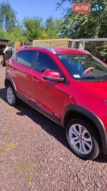 Внедорожник / Кроссовер Chery Tiggo 2 2017 в Кривом Роге