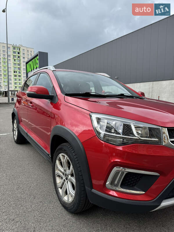 Внедорожник / Кроссовер Chery Tiggo 2 2018 в Киеве
