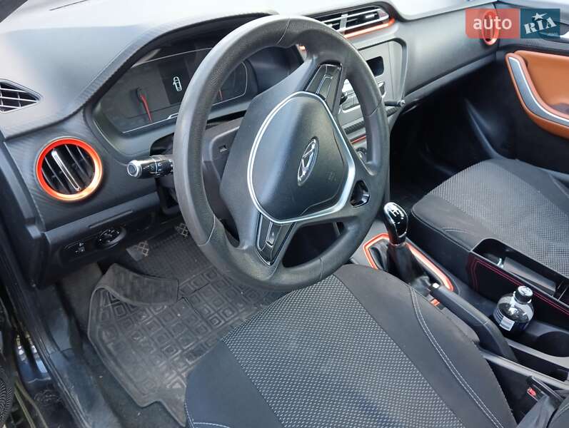 Позашляховик / Кросовер Chery Tiggo 2 2019 в 