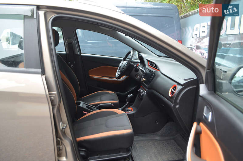 Внедорожник / Кроссовер Chery Tiggo 2 2018 в Киеве фото 18 Внедорожник / Кроссовер Chery Tiggo 2 2018 в Киеве
