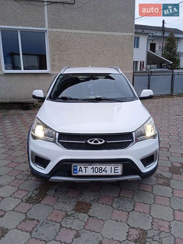 Внедорожник / Кроссовер Chery Tiggo 2 2017 в Львове