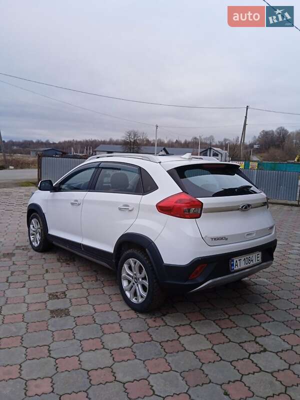 Внедорожник / Кроссовер Chery Tiggo 2 2017 в Львове