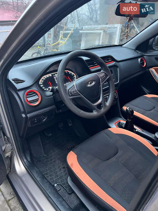 Внедорожник / Кроссовер Chery Tiggo 2 2018 в Тернополе