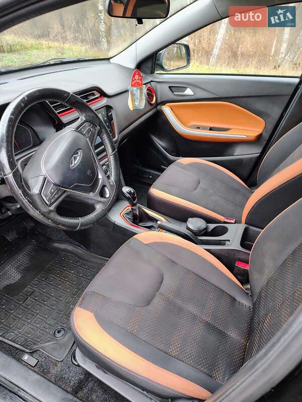 Позашляховик / Кросовер Chery Tiggo 2 2017 в Києві