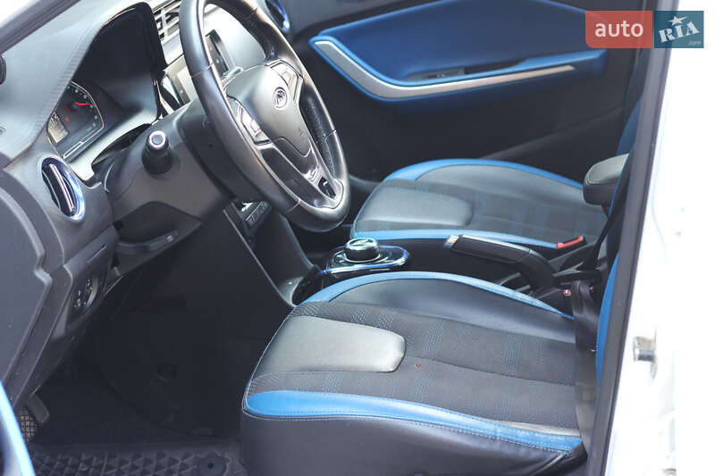 Внедорожник / Кроссовер Chery Tiggo 3 2019 в Житомире