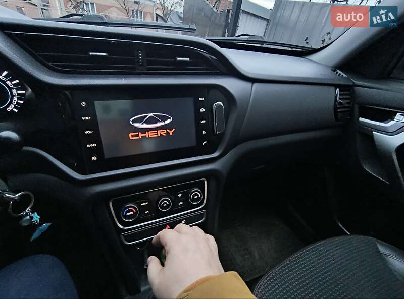 Внедорожник / Кроссовер Chery Tiggo 3 2018 в Львове