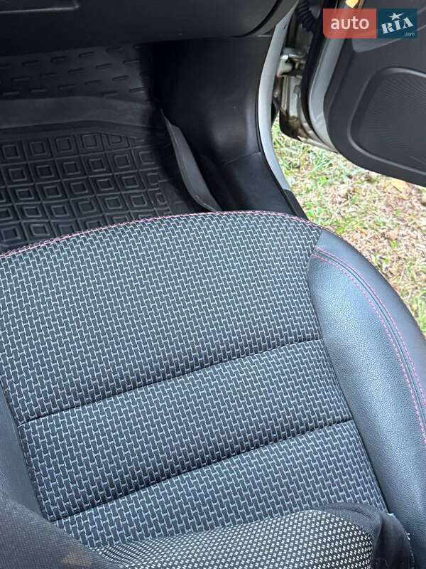 Внедорожник / Кроссовер Chery Tiggo 3 2020 в Сумах фото 14 Внедорожник / Кроссовер Chery Tiggo 3 2020 в Сумах