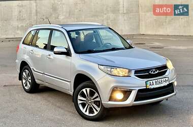 Внедорожник / Кроссовер Chery Tiggo 3 2016 в Киеве