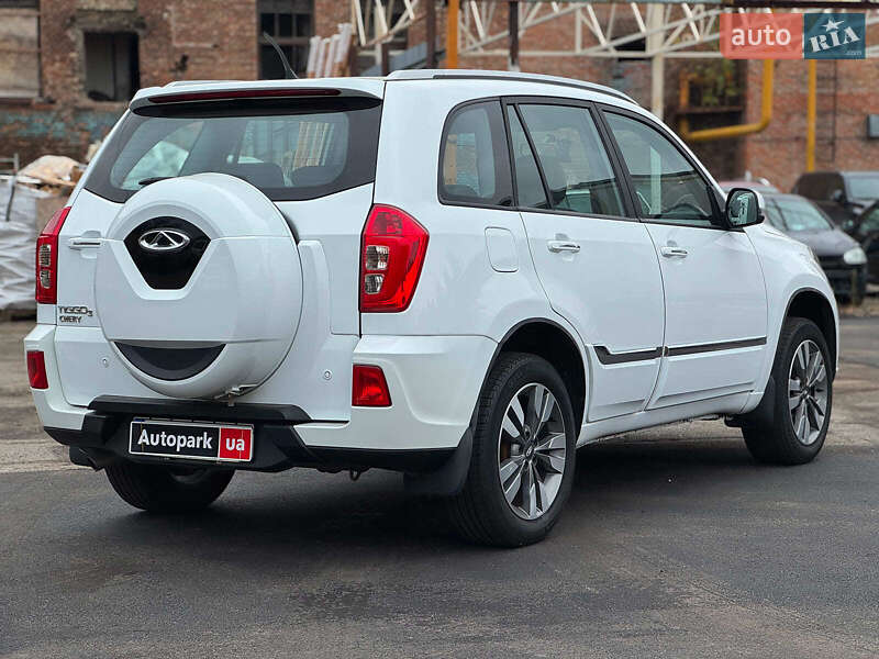 Внедорожник / Кроссовер Chery Tiggo 3 2017 в Киеве
