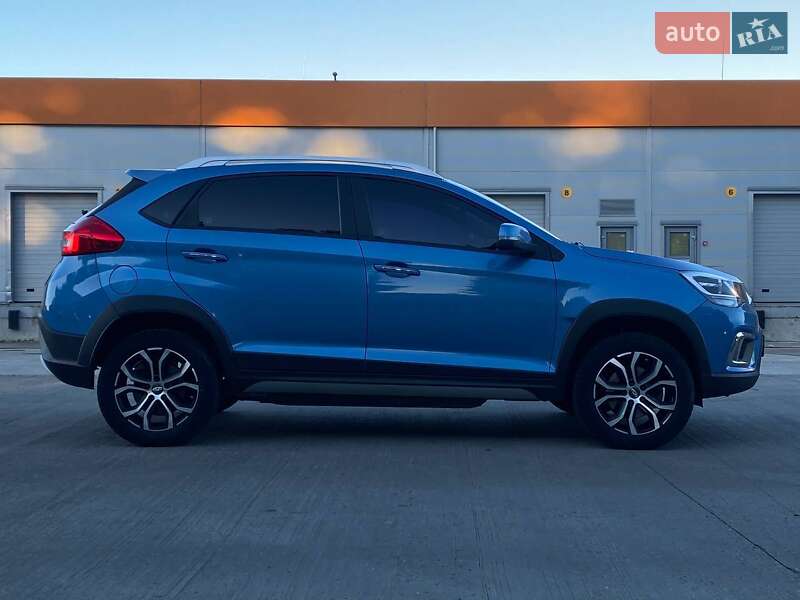 Позашляховик / Кросовер Chery Tiggo 3xe 2018 в Києві фото 13 Позашляховик / Кросовер Chery Tiggo 3xe 2018 в Києві