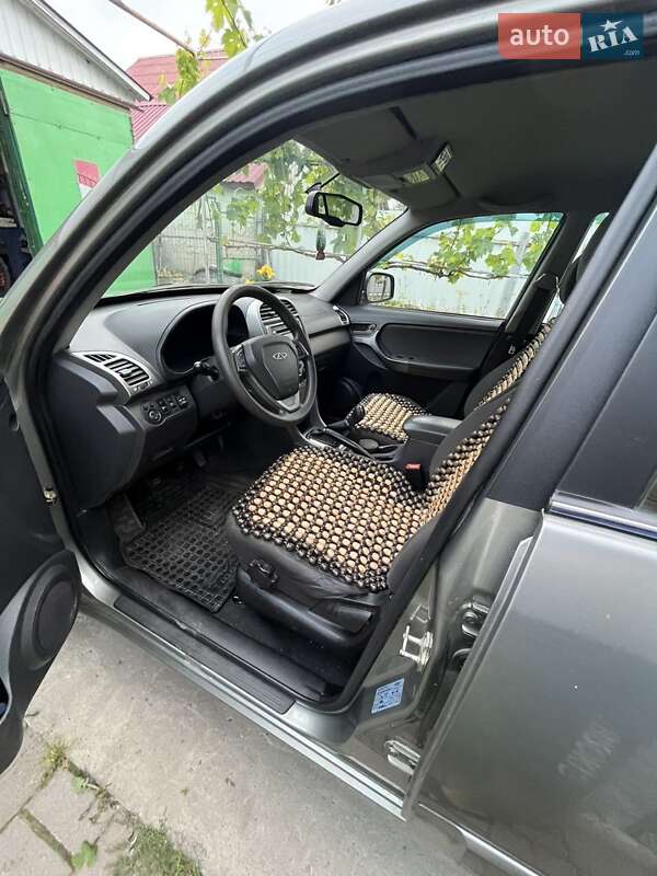 Внедорожник / Кроссовер Chery Tiggo 2013 в Звягеле фото 8 Внедорожник / Кроссовер Chery Tiggo 2013 в Звягеле