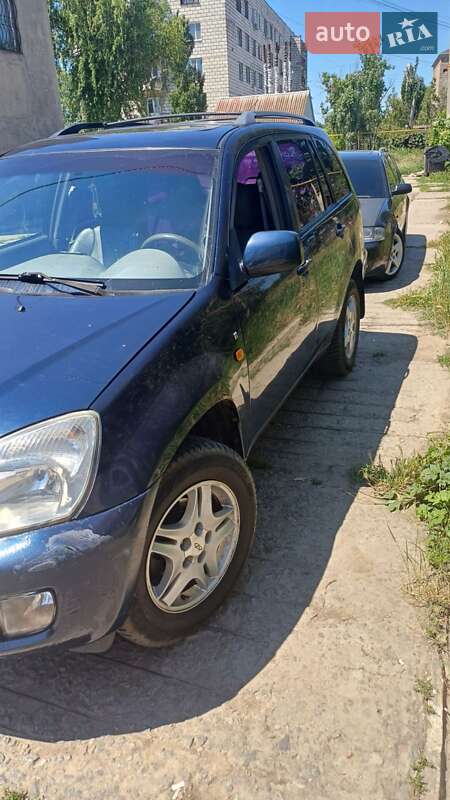 Позашляховик / Кросовер Chery Tiggo 2006 в Рені