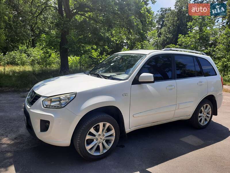 Внедорожник / Кроссовер Chery Tiggo 2014 в Бердичеве