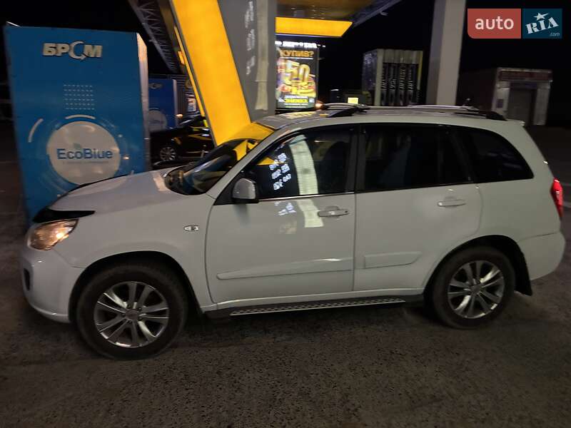 Позашляховик / Кросовер Chery Tiggo 2014 в Тячеві фото 2 Позашляховик / Кросовер Chery Tiggo 2014 в Тячеві