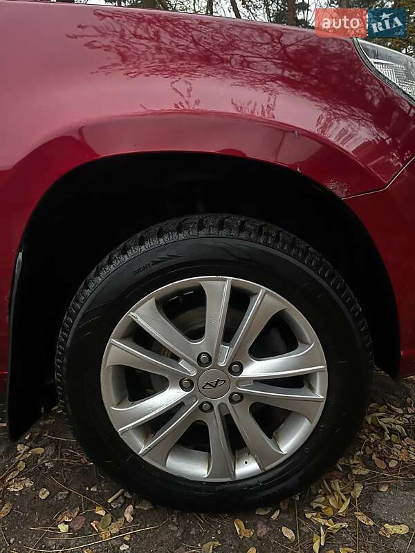 Позашляховик / Кросовер Chery Tiggo 2014 в Києві