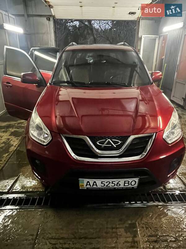 Позашляховик / Кросовер Chery Tiggo 2014 в Києві