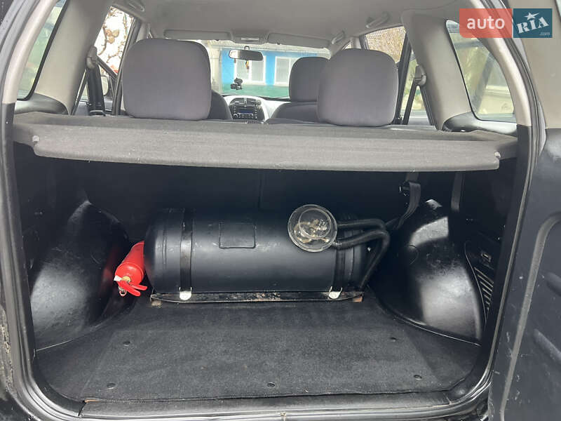 Позашляховик / Кросовер Chery Tiggo 2010 в Гусятині