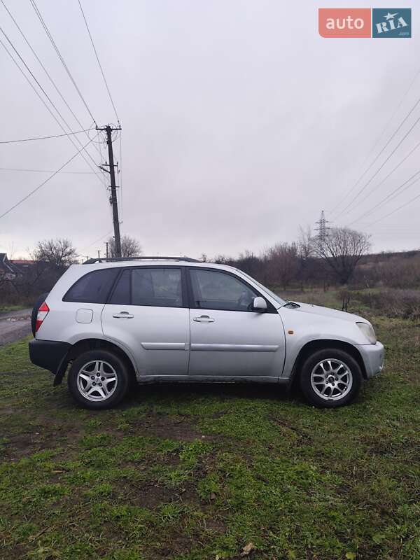 Внедорожник / Кроссовер Chery Tiggo 2006 в Кривом Роге фото 6 Внедорожник / Кроссовер Chery Tiggo 2006 в Кривом Роге