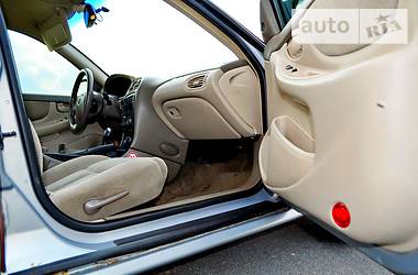 Седан Chevrolet Alero 2000 в 