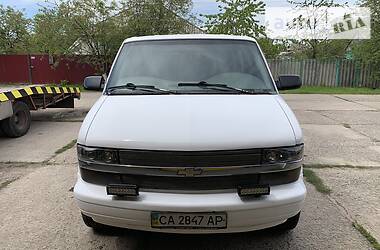 Минивэн Chevrolet Astro 2005 в 