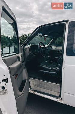 Минивэн Chevrolet Astro 2005 в  фото 9 Минивэн Chevrolet Astro 2005 в