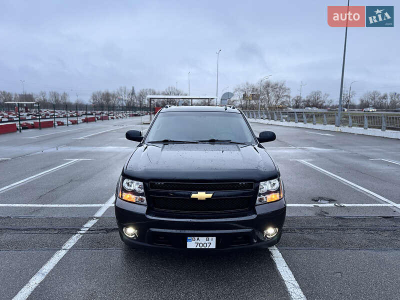 Пикап Chevrolet Avalanche 2006 в Киеве фото 10 Пикап Chevrolet Avalanche 2006 в Киеве