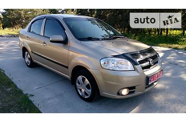 Седан Chevrolet Aveo 2013 в Днепре