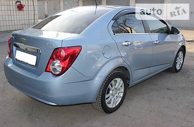 Седан Chevrolet Aveo 2012 в Киеве