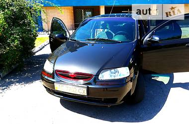 Седан Chevrolet Aveo 2005 в Днепре