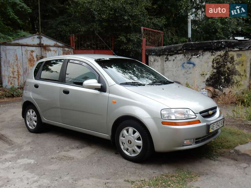 Хэтчбек Chevrolet Aveo 2005 в Днепре