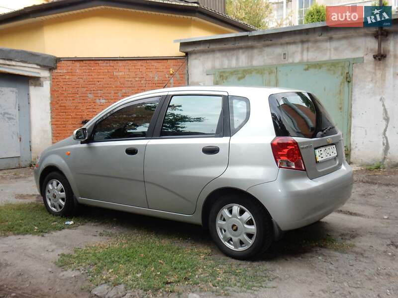 Хэтчбек Chevrolet Aveo 2005 в Днепре