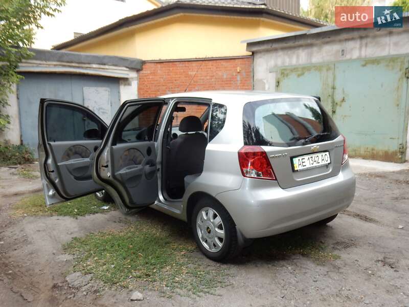Хэтчбек Chevrolet Aveo 2005 в Днепре