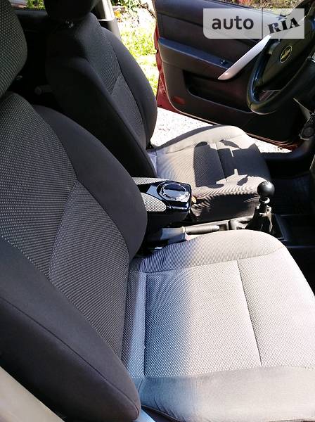 Седан Chevrolet Aveo 2007 в Полтаве