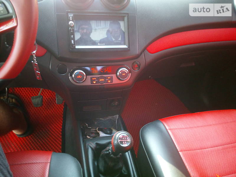 Седан Chevrolet Aveo 2009 в Слов'янську