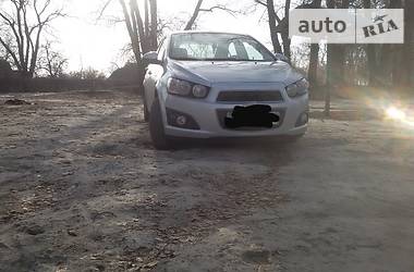 Седан Chevrolet Aveo 2012 в Полтаве