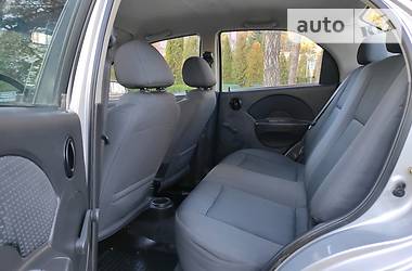 Седан Chevrolet Aveo 2006 в Нетешине