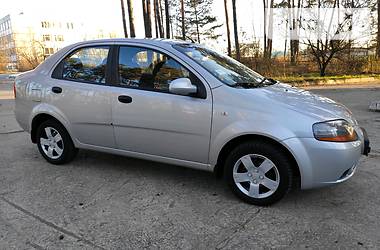 Седан Chevrolet Aveo 2006 в Нетешине