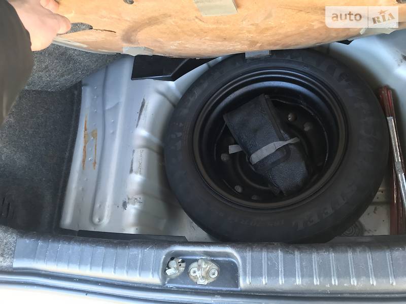 Хетчбек Chevrolet Aveo 2008 в Дніпрі