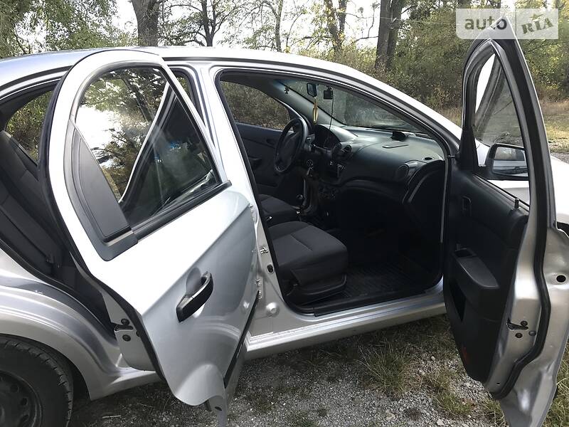 Седан Chevrolet Aveo 2011 в Тернополе